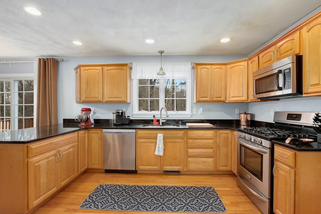 42 Lowell Road North Reading, MA 01864 - Photo 13 of 34 Gallery Image 13