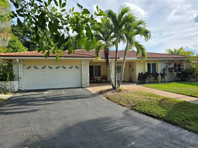 $880,000 | 400 Bonaventure Boulevard, Weston, FL 33326