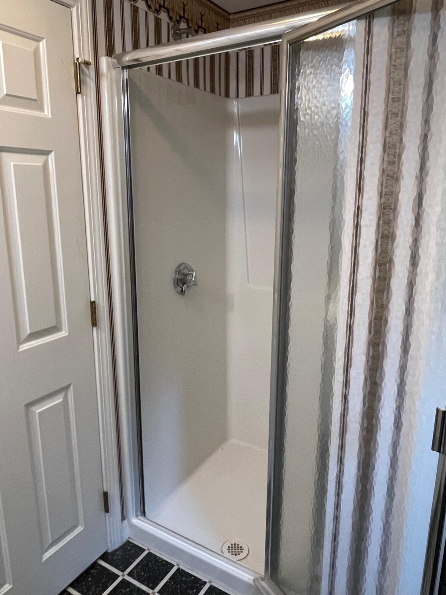 19 Windsor Commons Drive, Unit 19 Kennebunk, ME 04043 - Photo 32 of 68 Has a shower for guests
