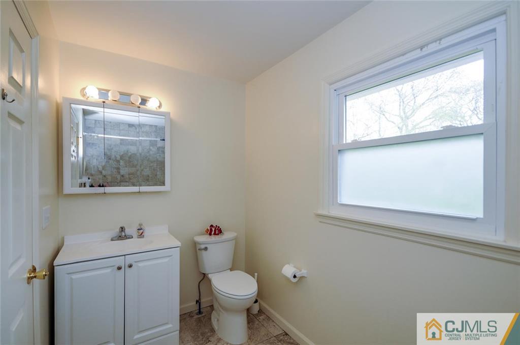 36 Clearview Road East Brunswick, NJ 08816 - Photo 12 of 21 Gallery Image 12
