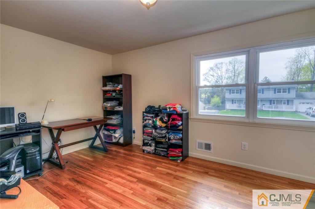 36 Clearview Road East Brunswick, NJ 08816 - Photo 16 of 21 Gallery Image 16