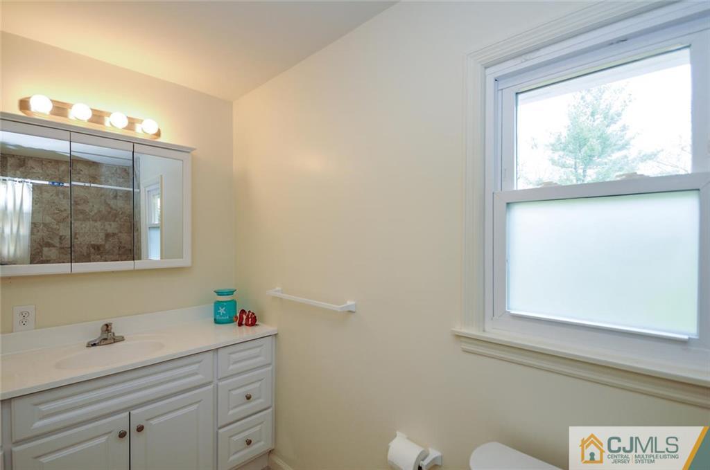 36 Clearview Road East Brunswick, NJ 08816 - Photo 17 of 21 Gallery Image 17