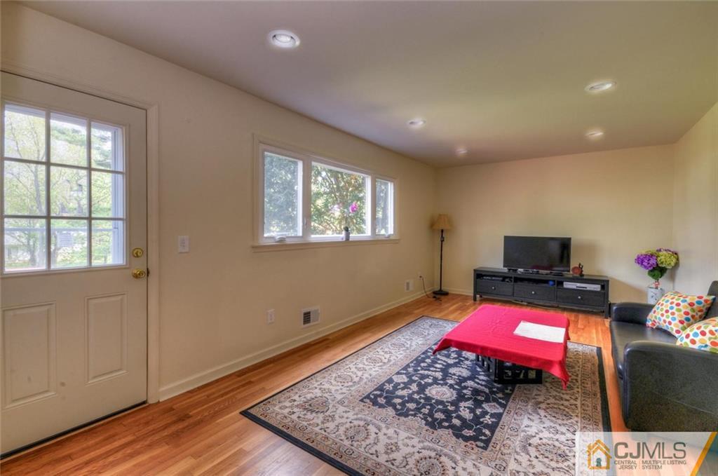 36 Clearview Road East Brunswick, NJ 08816 - Photo 4 of 21 Gallery Image 4