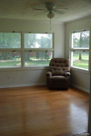 5_FRNT.BDRM-5986K-21DF.JPG