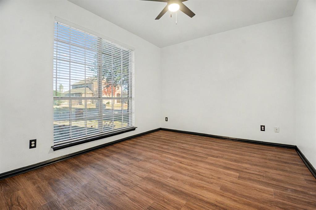 8114 Freeman Drive Rowlett, TX 75089 - Photo 8 of 18