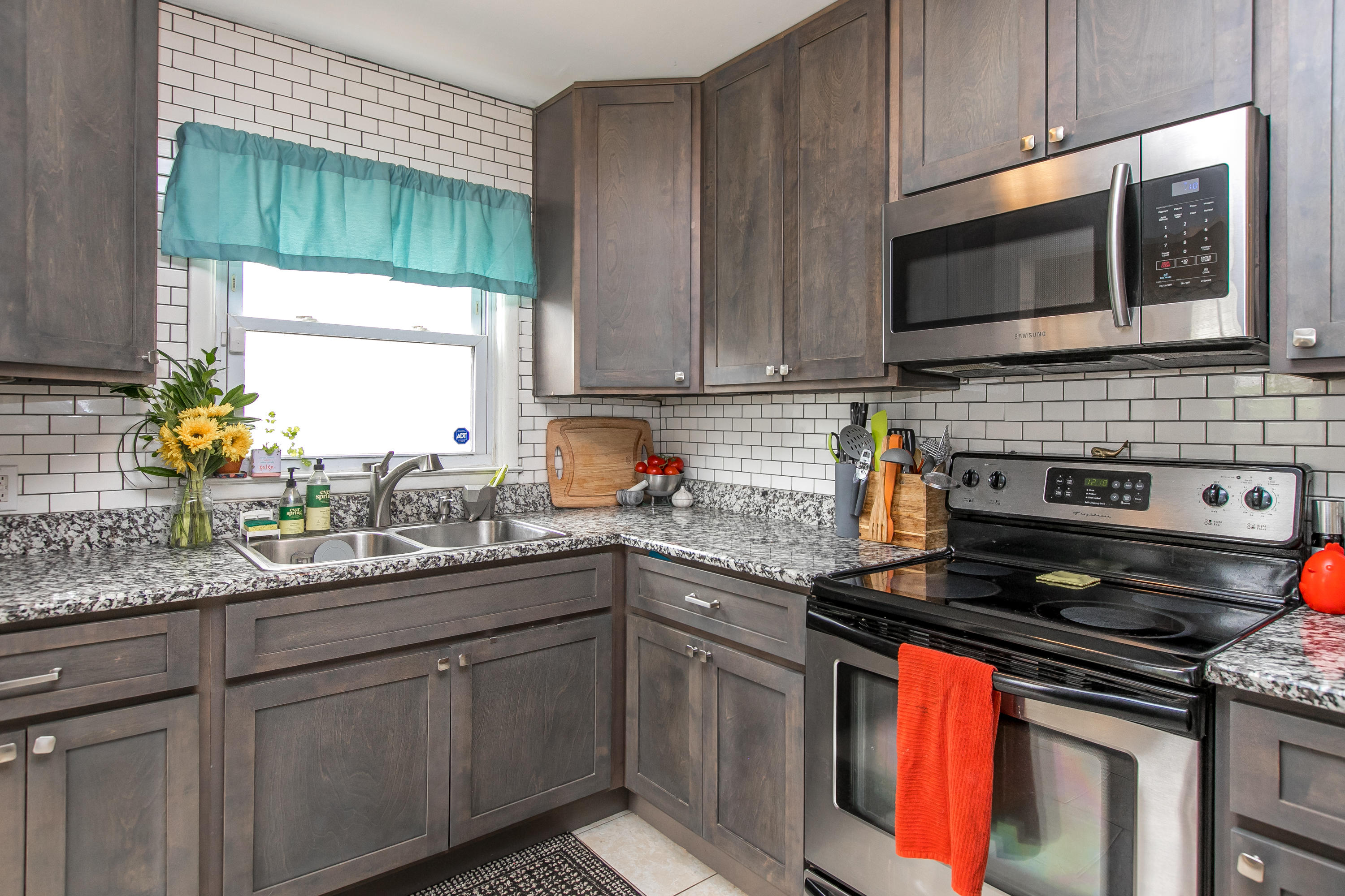814 Carneal Road Lexington, KY 40505 - Photo 13 of 34 2-9