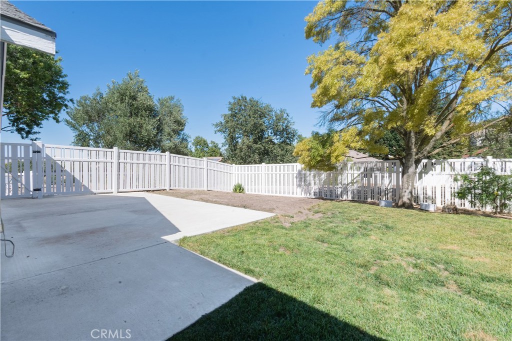1766 Union Road Paso Robles, CA 93446 - Photo 20 of 31 a view of a backyard with green space