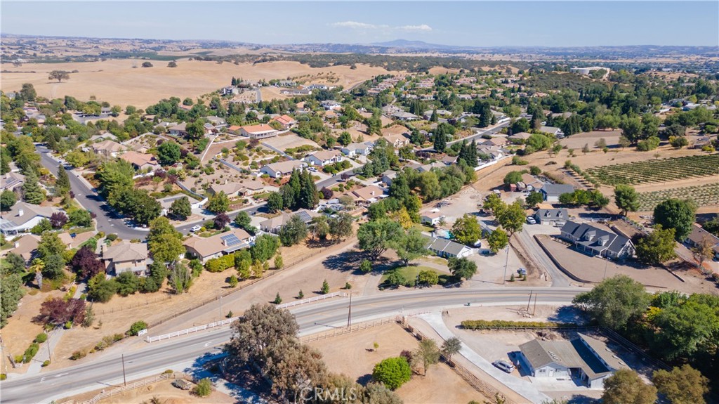 1766 Union Road Paso Robles, CA 93446 - Photo 29 of 31 an aerial view of multiple house
