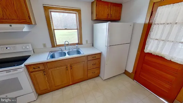 $1,850 | 42464 Fairgrounds Road, Leonardtown, MD 20650