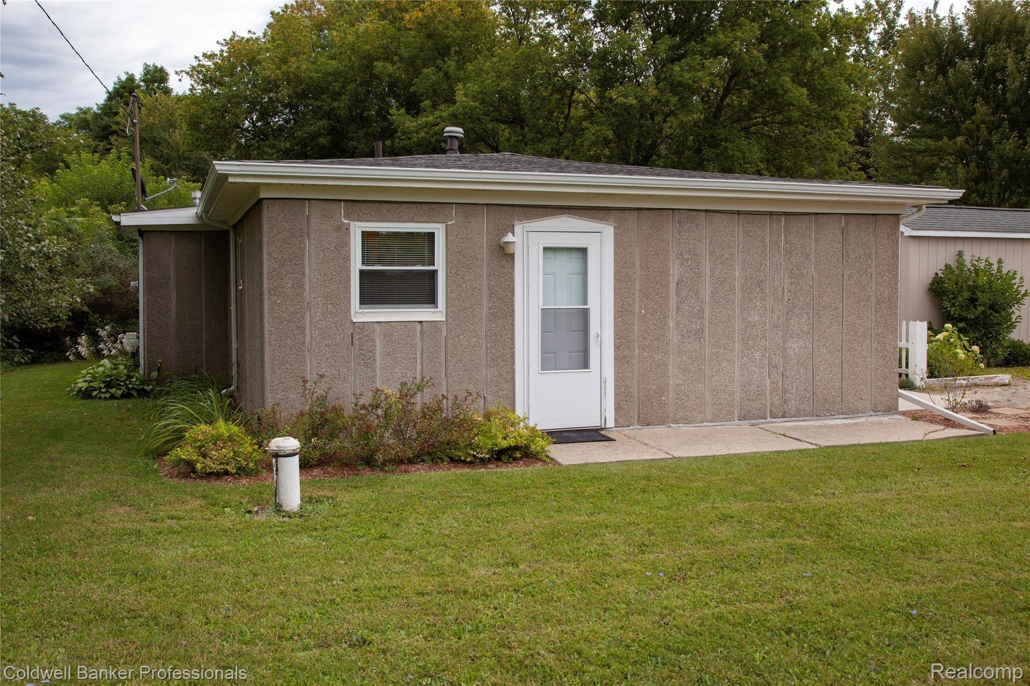 11316 Neff Road Clio, MI 48420 - Photo 34 of 39 11316 Neff Rd_20200905_0007.jpg