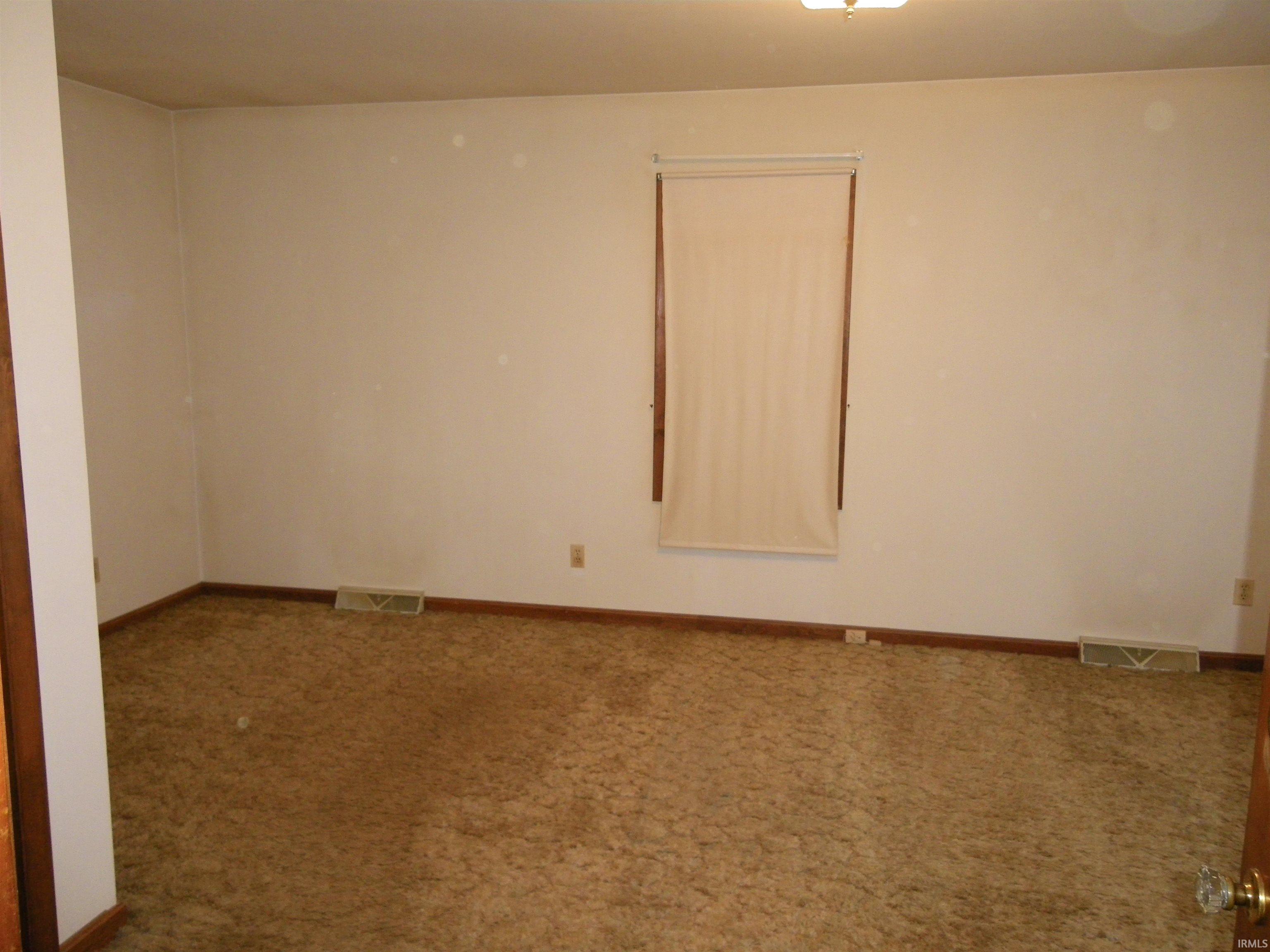 7810 Darmstadt Road Evansville, IN 47710 - Photo 9 of 11