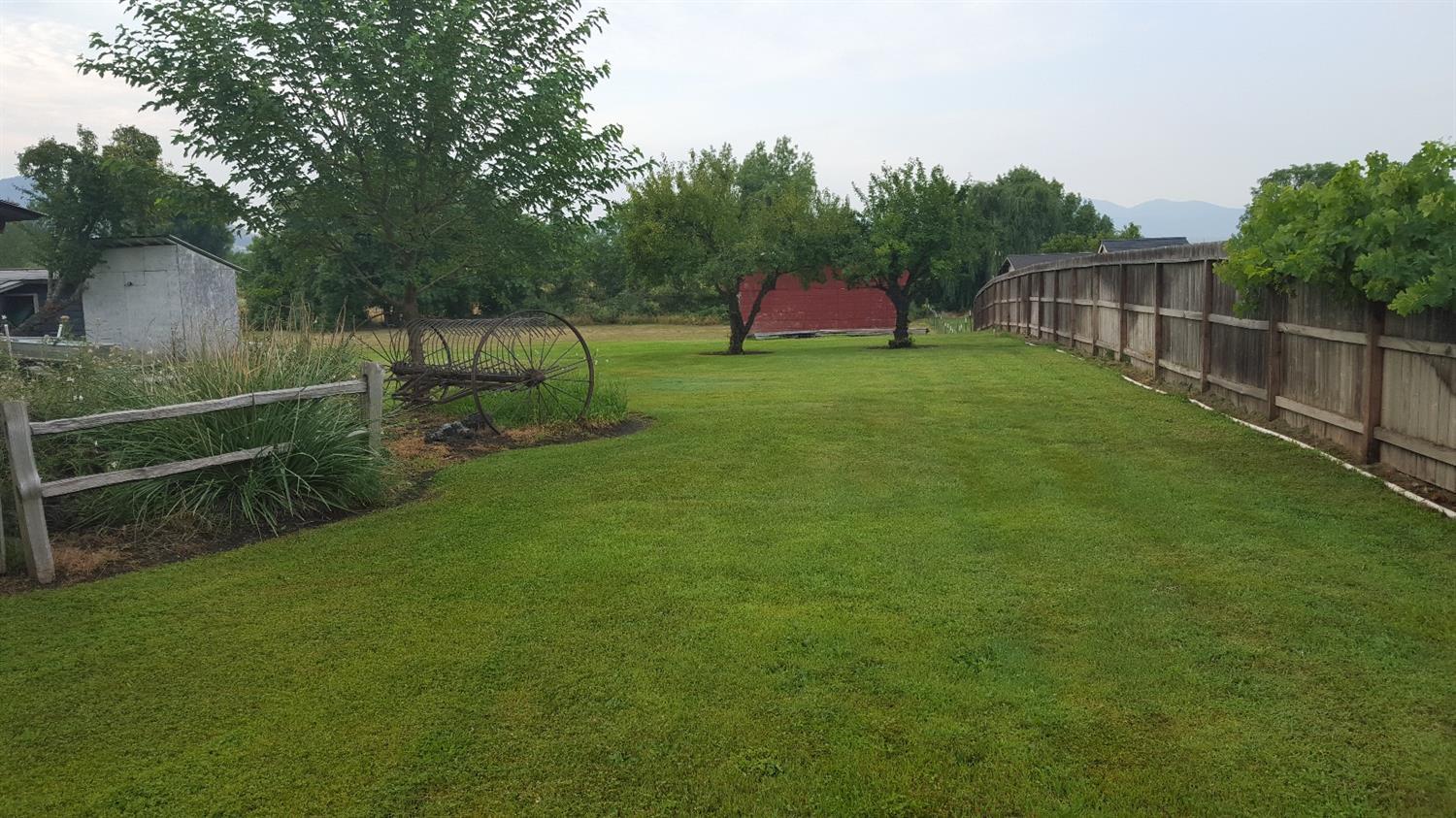 2168 Fowler Lane Central Point, OR 97502 - Photo 1 of 10 Primary Photo