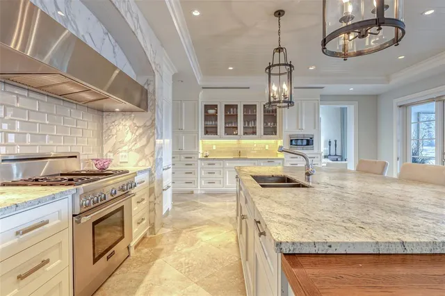 $60,000 | 1313 East Lake Drive, Fort Lauderdale, FL 33316