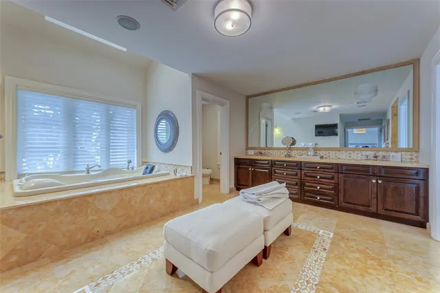 $60,000 | 1313 East Lake Drive, Fort Lauderdale, FL 33316