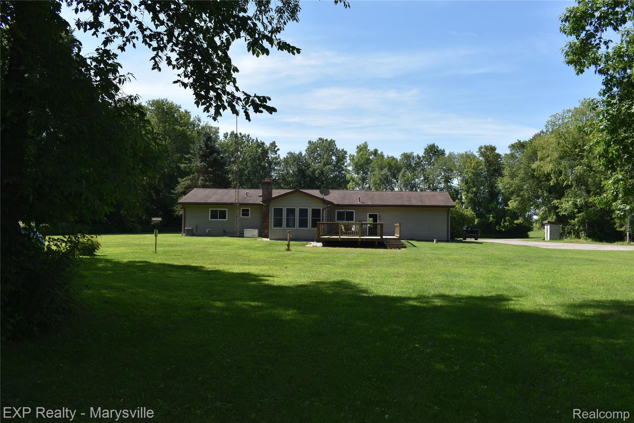 12980 Metcalf Road Yale, MI 48097 - Photo 7 of 33 DSC_0299.JPG