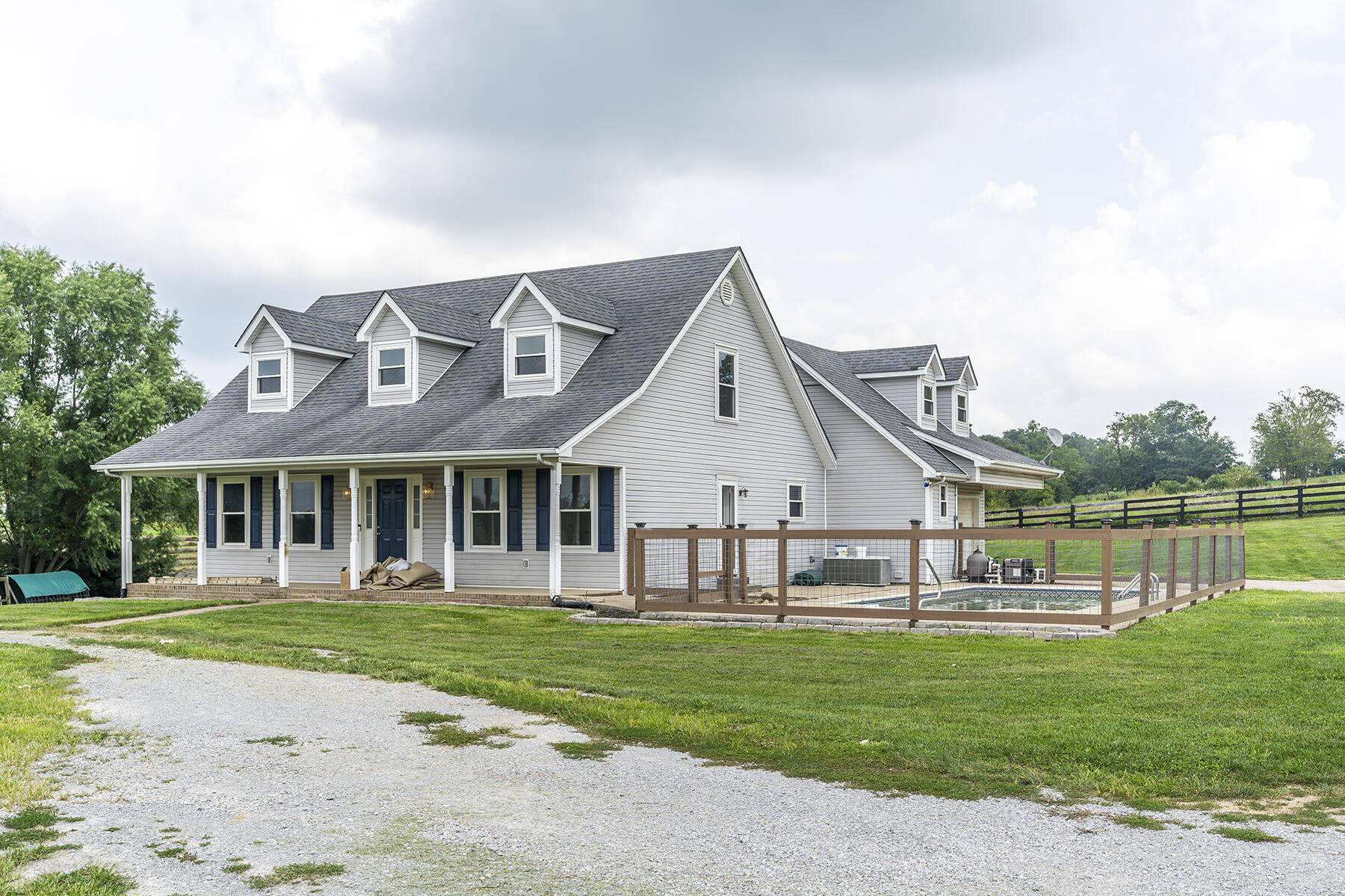 601 Wades Mill Road Winchester, KY 40391 - Photo 3 of 44 601wades02