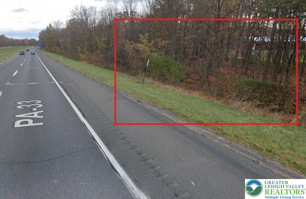 33 Pa Route Wind Gap, PA 18091 - Photo 4 of 11 a view of a street