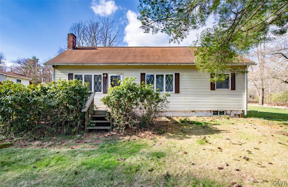 2417 Mountain Road Stroudsburg, PA 18360 - Photo 2 of 21 Gallery Image 2