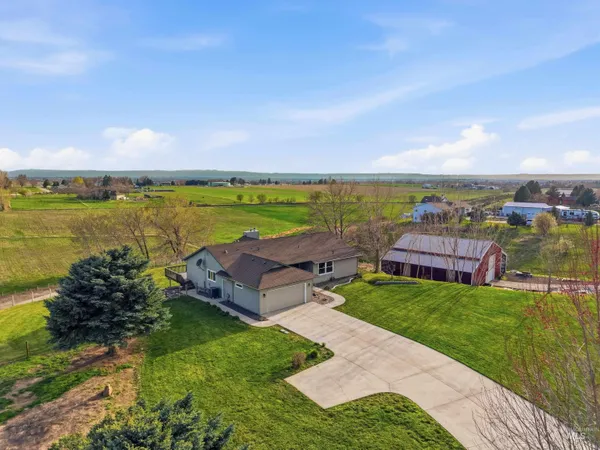 $1,300,000 | 10261 Turner Drive, Middleton, ID 83644