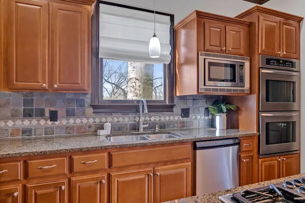 $3,950 | 1824 B 6th Avenue North, Nashville, TN 37208