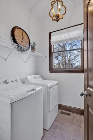 $3,950 | 1824 B 6th Avenue North, Nashville, TN 37208