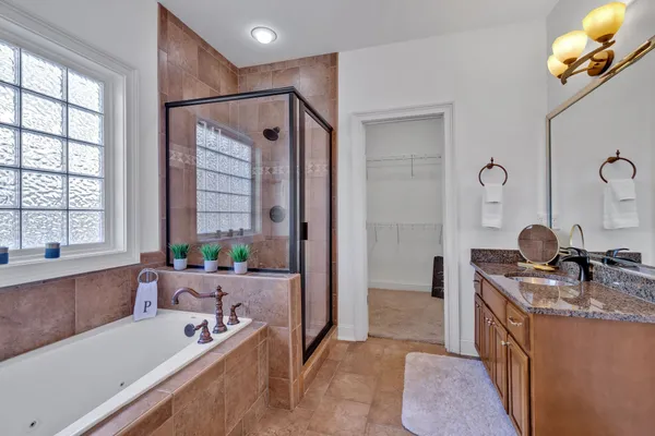 $3,950 | 1824 B 6th Avenue North, Nashville, TN 37208