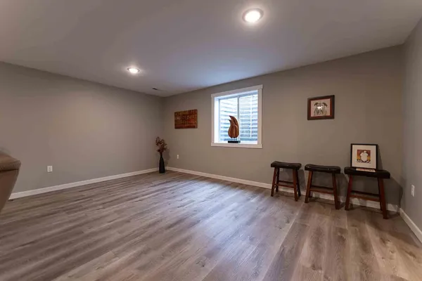 $625,000 | 1230 Crockett Drive, Holmen, WI 54636