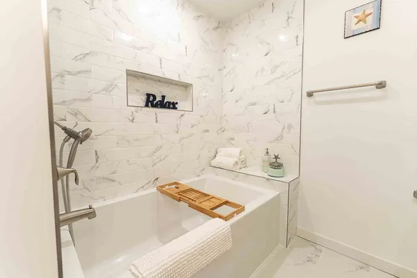 $625,000 | 1230 Crockett Drive, Holmen, WI 54636