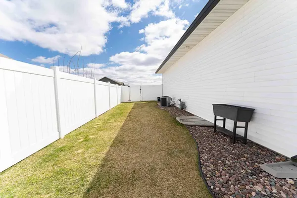 $625,000 | 1230 Crockett Drive, Holmen, WI 54636