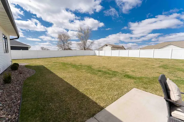 $625,000 | 1230 Crockett Drive, Holmen, WI 54636