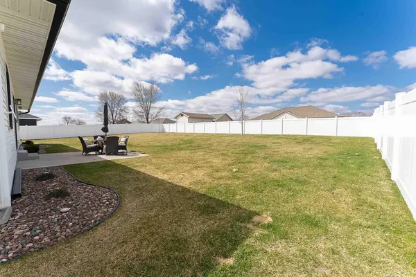 $625,000 | 1230 Crockett Drive, Holmen, WI 54636