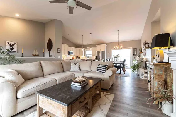 $625,000 | 1230 Crockett Drive, Holmen, WI 54636