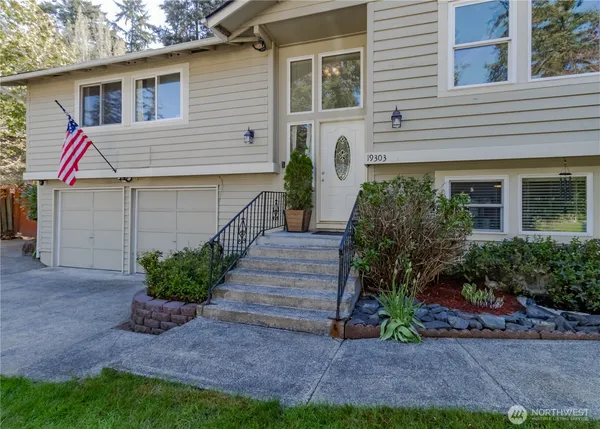 $525,000 | 19303 10th Avenue East, Spanaway, WA 98387
