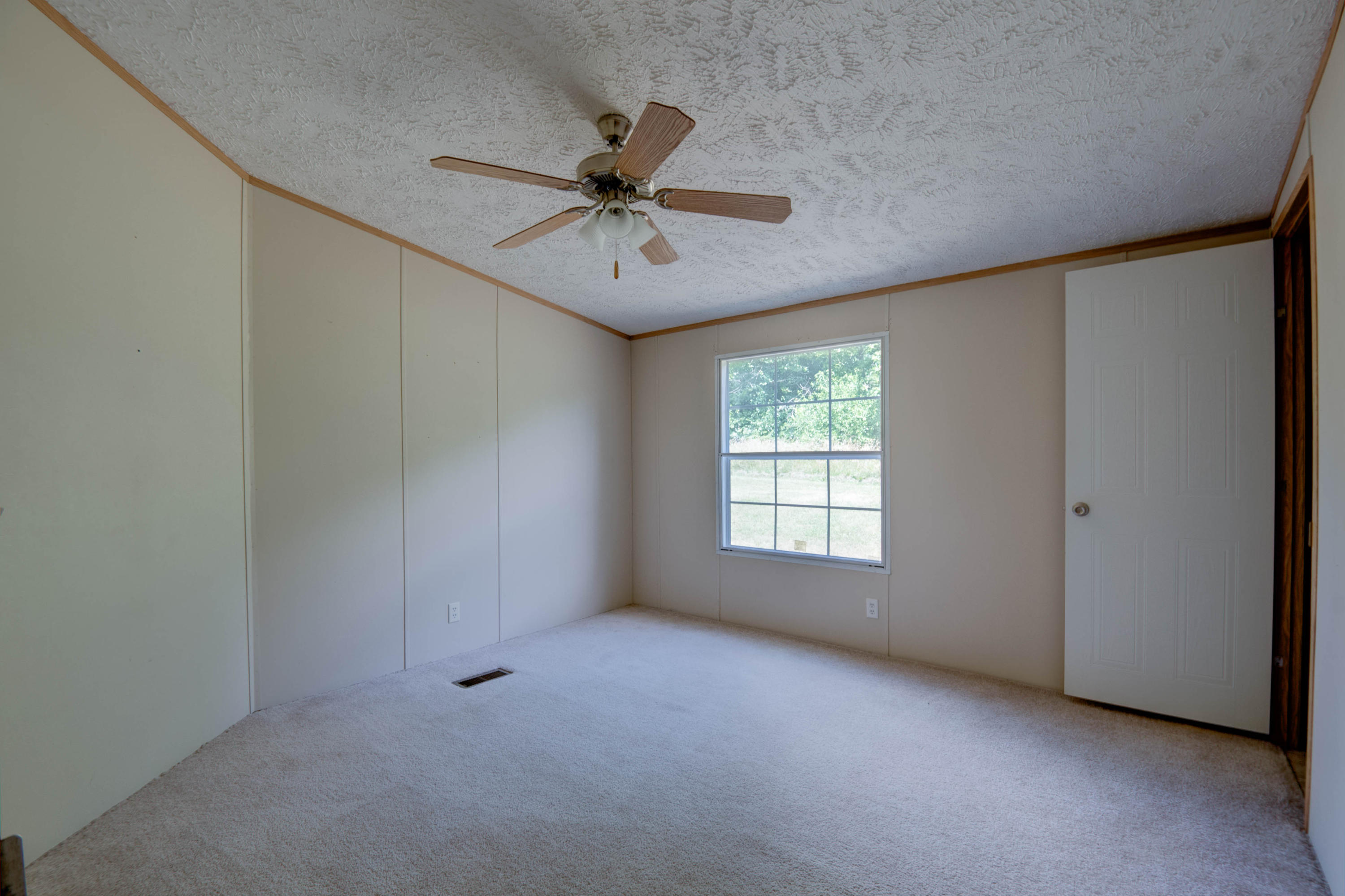 216 Sugar Hollow Road Bean Station, TN 37708 - Photo 12 of 21 12