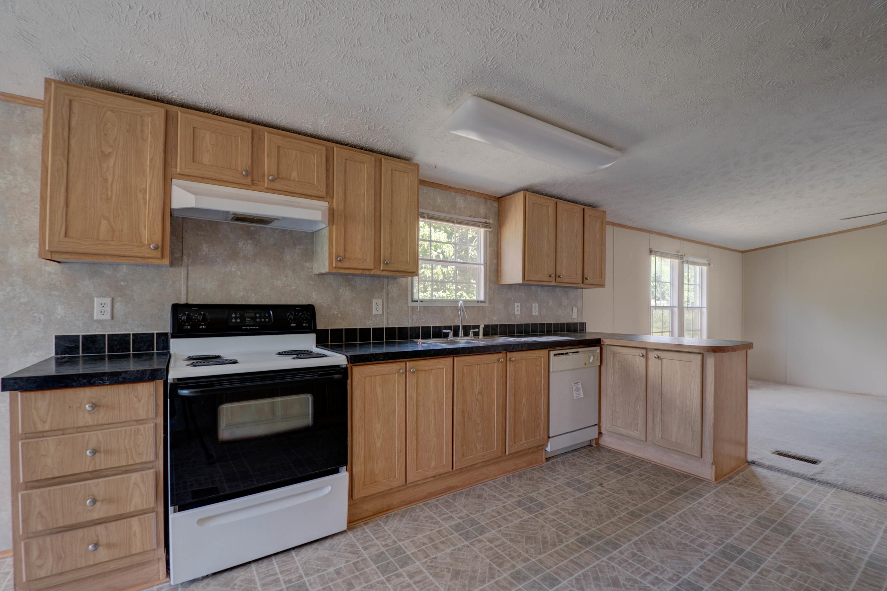 216 Sugar Hollow Road Bean Station, TN 37708 - Photo 7 of 21 7