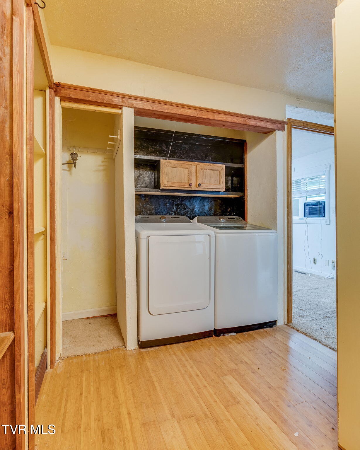 1556 Powder Branch Road Johnson City, TN 37601 - Photo 25 of 35 025