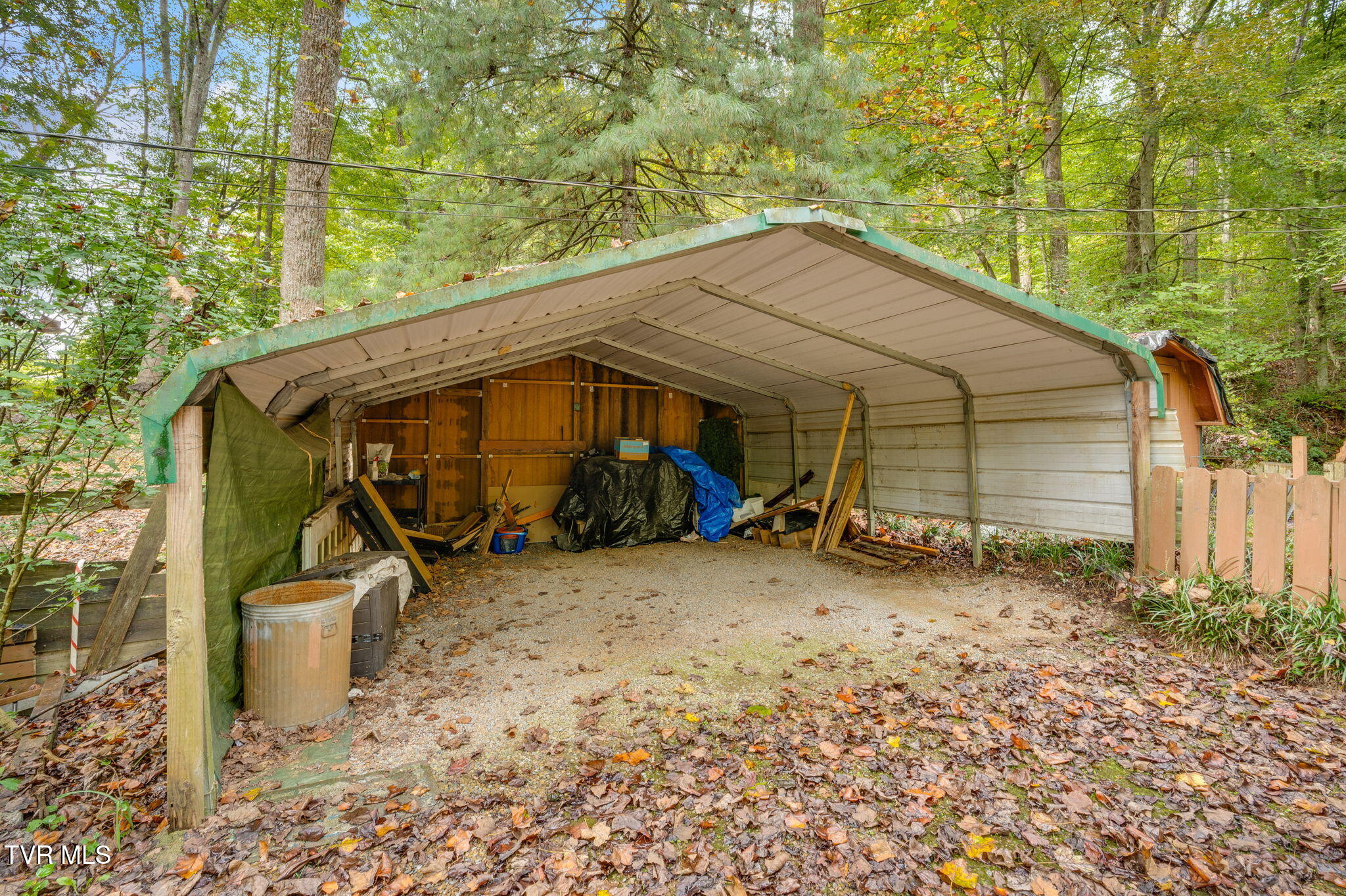 1556 Powder Branch Road Johnson City, TN 37601 - Photo 34 of 35 032