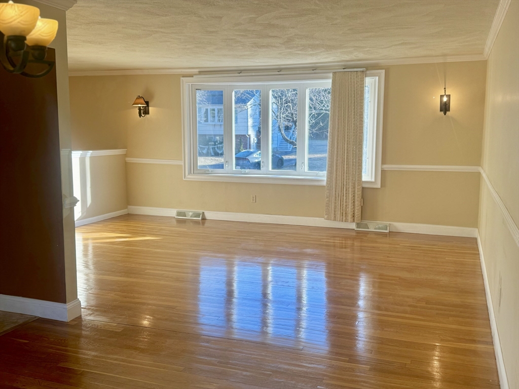 27 Sandy Ridge Circle Sharon, MA 02067 - Photo 12 of 17