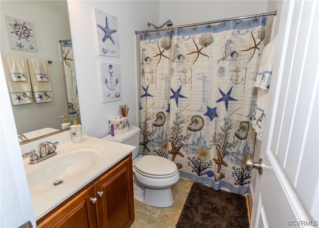 337 Shelton Place Aylett, VA 23009 - Photo 26 of 34 a bathroom with a sink and a mirror