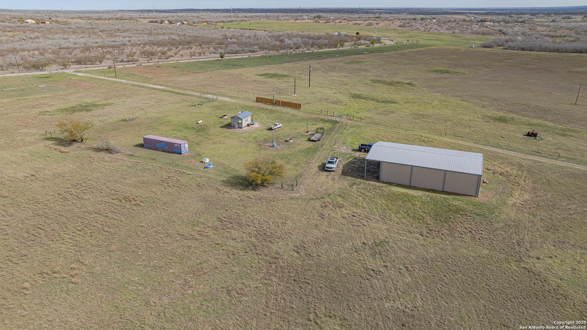 1061 County Road 156 Kenedy, TX 78119 - Photo 15 of 34 a view of an ocean and beach