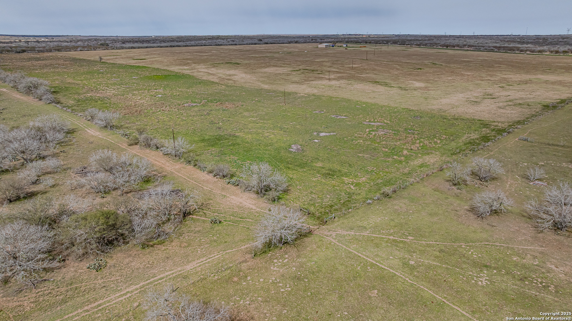 1061 County Road 156 Kenedy, TX 78119 - Photo 19 of 34 a view of an ocean beach