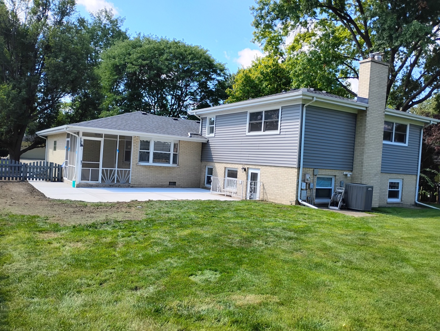 1224 West Sunset Road Mount Prospect, IL 60056 - Photo 26 of 33 Gallery Image 26