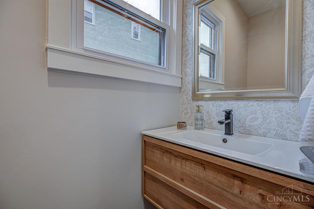 3687 Scott Street Hamilton, OH 45013 - Photo 21 of 35