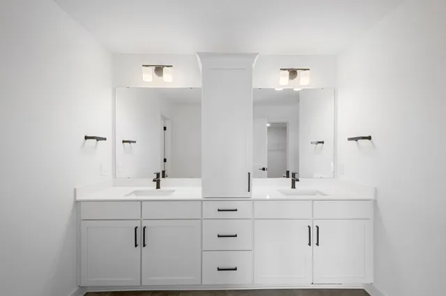 $4,500 | 11851 35th Street North, Lake Elmo, MN 55042