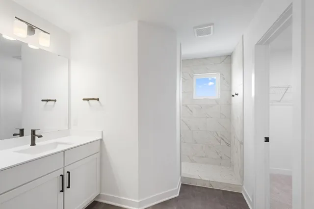 $4,500 | 11851 35th Street North, Lake Elmo, MN 55042