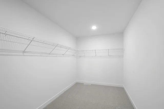 $4,500 | 11851 35th Street North, Lake Elmo, MN 55042