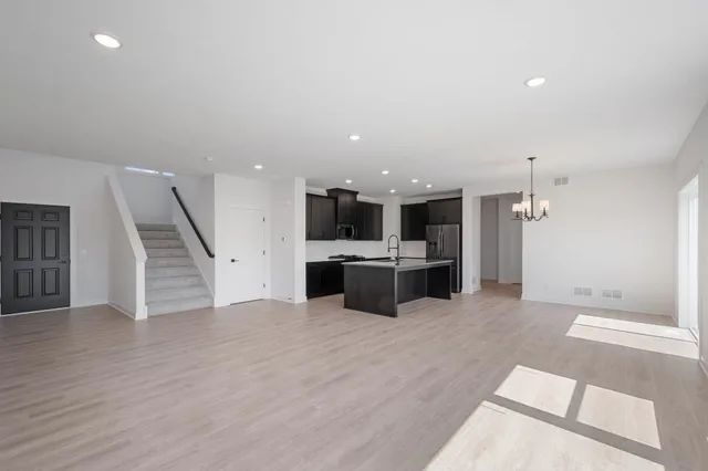 $4,500 | 11851 35th Street North, Lake Elmo, MN 55042