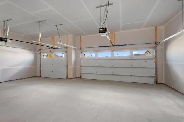 $4,500 | 11851 35th Street North, Lake Elmo, MN 55042