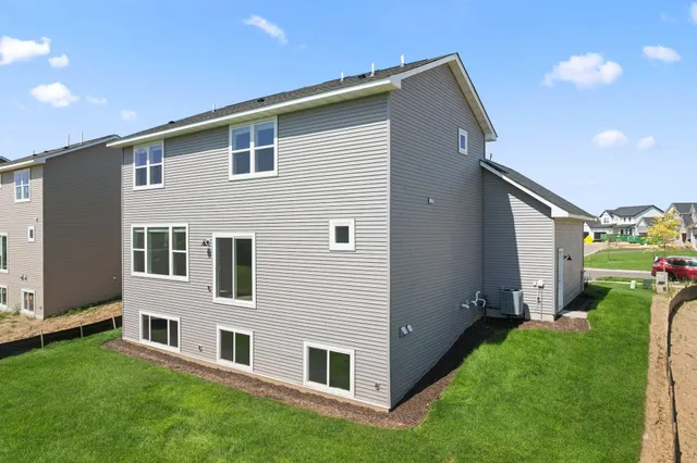 $4,500 | 11851 35th Street North, Lake Elmo, MN 55042