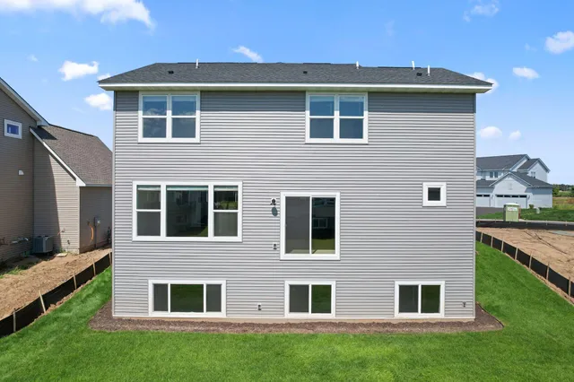 $4,500 | 11851 35th Street North, Lake Elmo, MN 55042